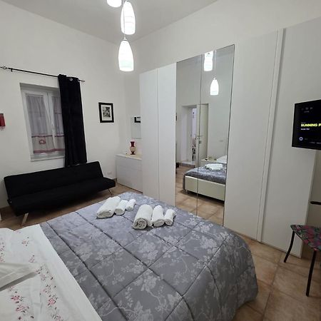 Domus Ciccio Pompeii - Relax & Free Parking Lägenhet Scafati Exteriör bild